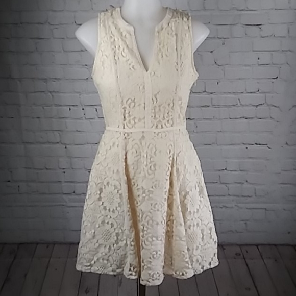 LC Lauren Conrad Dresses & Skirts - LC Lauren Conrad  lace dress